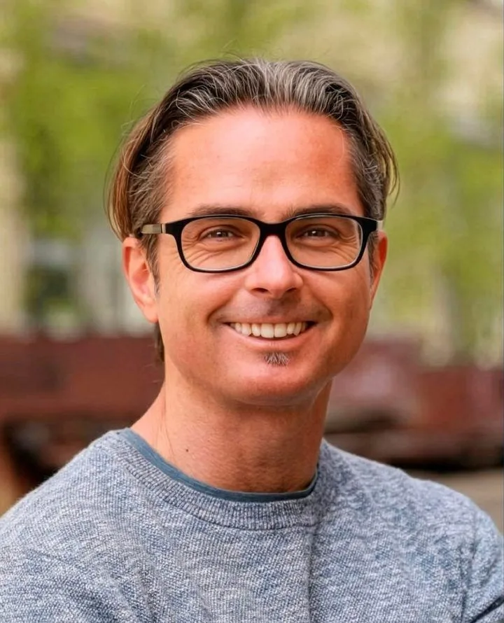 Portrait of Alex Gatsis